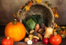 Czy obierać ziemniaki do pieczenia?